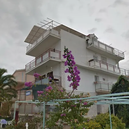 Casa Marelia - A2 Apartment Primosten